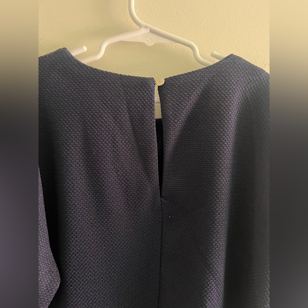 New York & Company Navy Shift Dress Pleated Sleeve Size Small Classic Work Dress - Picture 6 of 6